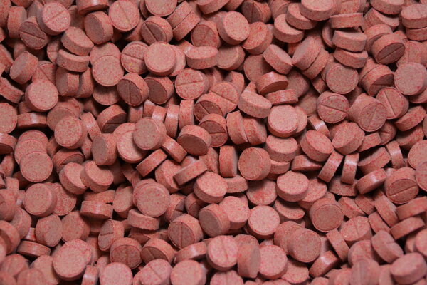 Futtertabletten Ø  11mm Haft Rot Astaxantin